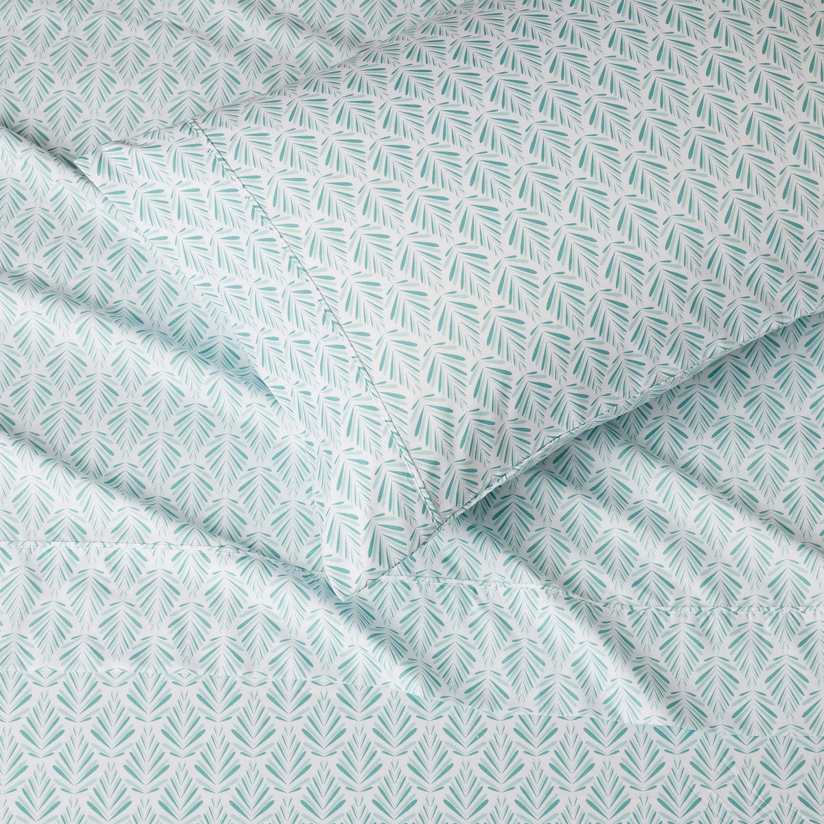 Amazon Basics Lightweight Breathable Wrinkle Resistant Brushed Microfiber 3-Piece Bed Sheet Set with 14-Inch Deep Pockets, Twin, Aqua Fern, Floral Bedding
