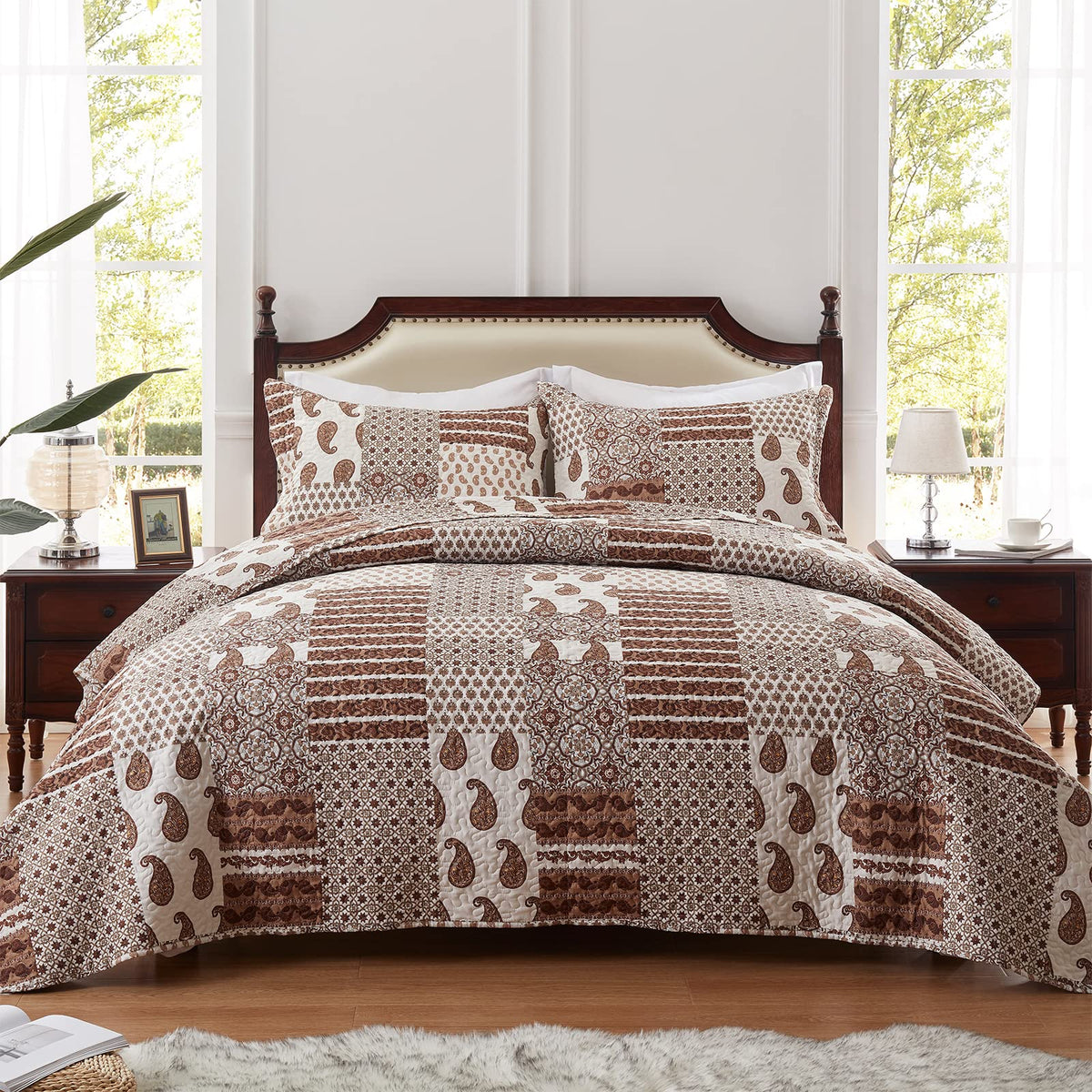 LEAONME Quilt Set - Full/Queen Size Brown Paisley Patchwork 3 Piece Bedding Set with 2 Pillow Shams