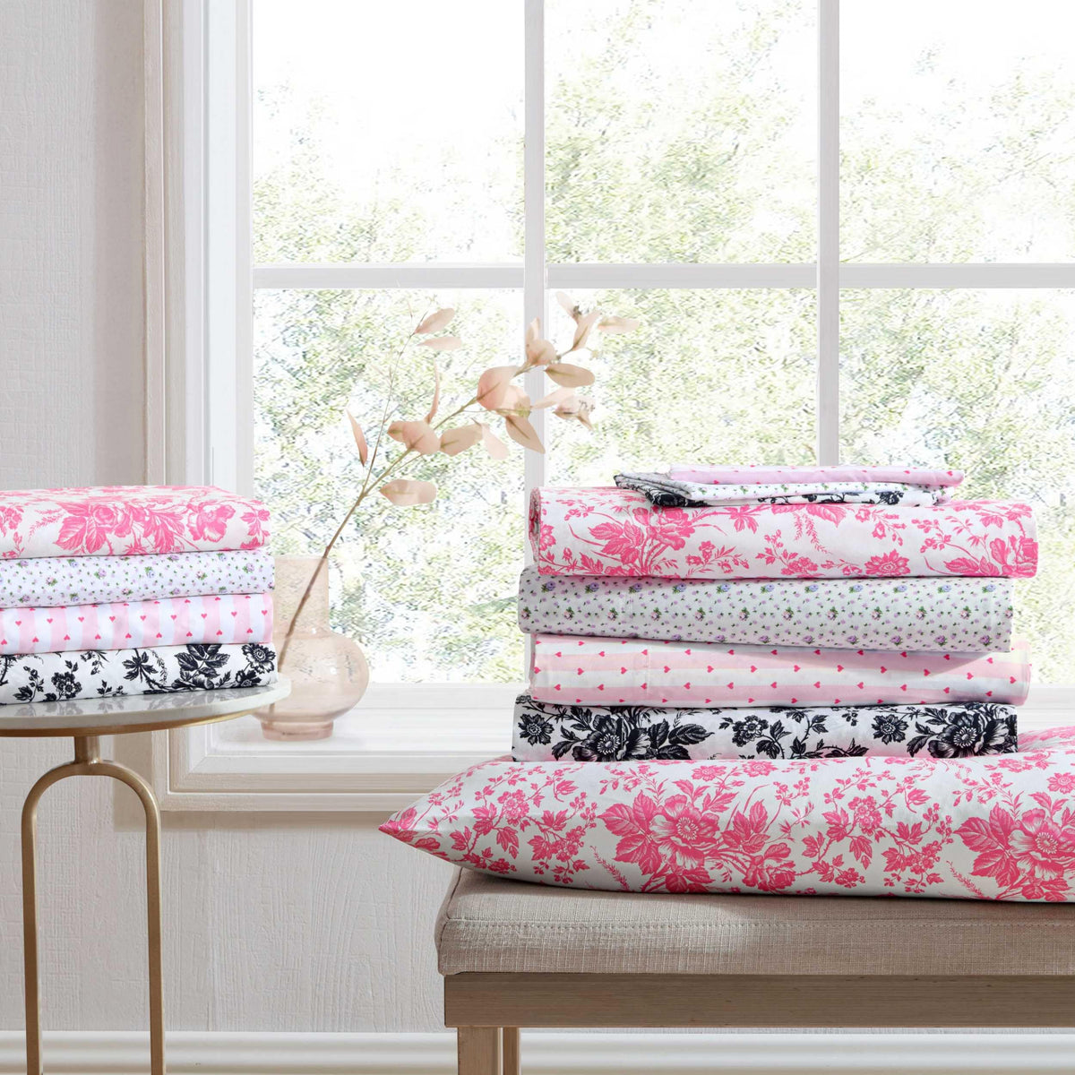 Betsey Johnson - Queen Size Sheet Set, Ultra-Soft Bedding with Smooth & Silky Feel, Deep Pockets, Bed Sheets with Matching Fitted Sheet & Pillowcases (Betseys Toile Pink)