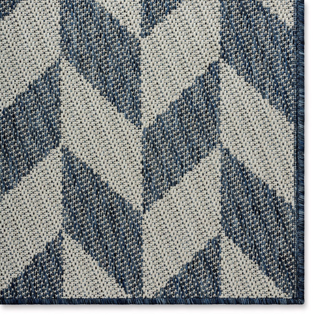 Nicole Miller New York Patio Country Calla Contemporary Herringbone Indoor/Outdoor Area Rug, Blue/Cream, 7'9"x10'2"
