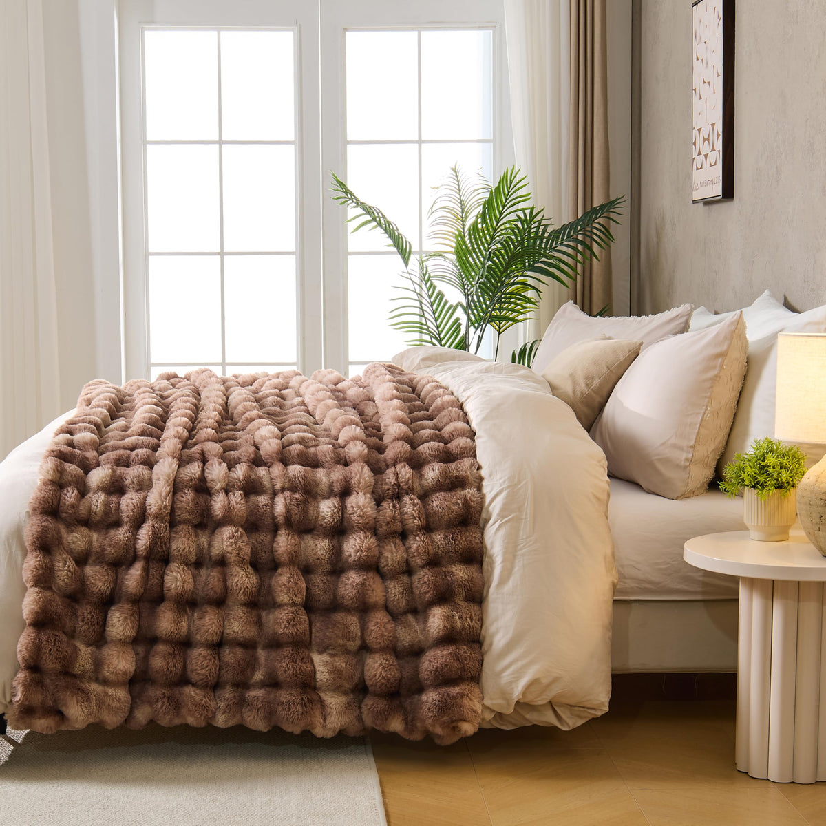 DOWNCOOL Faux Fur Throw Blanket for Couch, Soft Fluffy Fuzzy Plush Bubble Blanket for Sofa Bedroom Living Room, Cozy Warm Luxury Fleece Minky Blanket, 50x60 Inches Tie-dye Brown