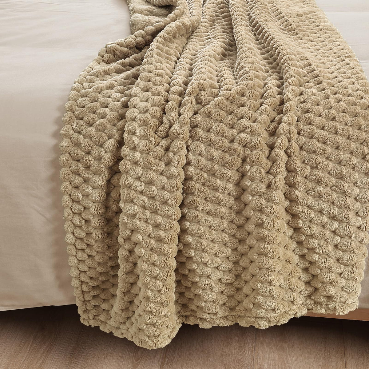 PHF Ultra Soft Flannel Fleece Blanket Queen Size, Lightweight 3D Jacquard Fleece Blanket, No Shedding, No Pilling, Luxury 340GSM Aesthetic Fluffy Cozy for Bed Room Decor, 90"x90", Khaki