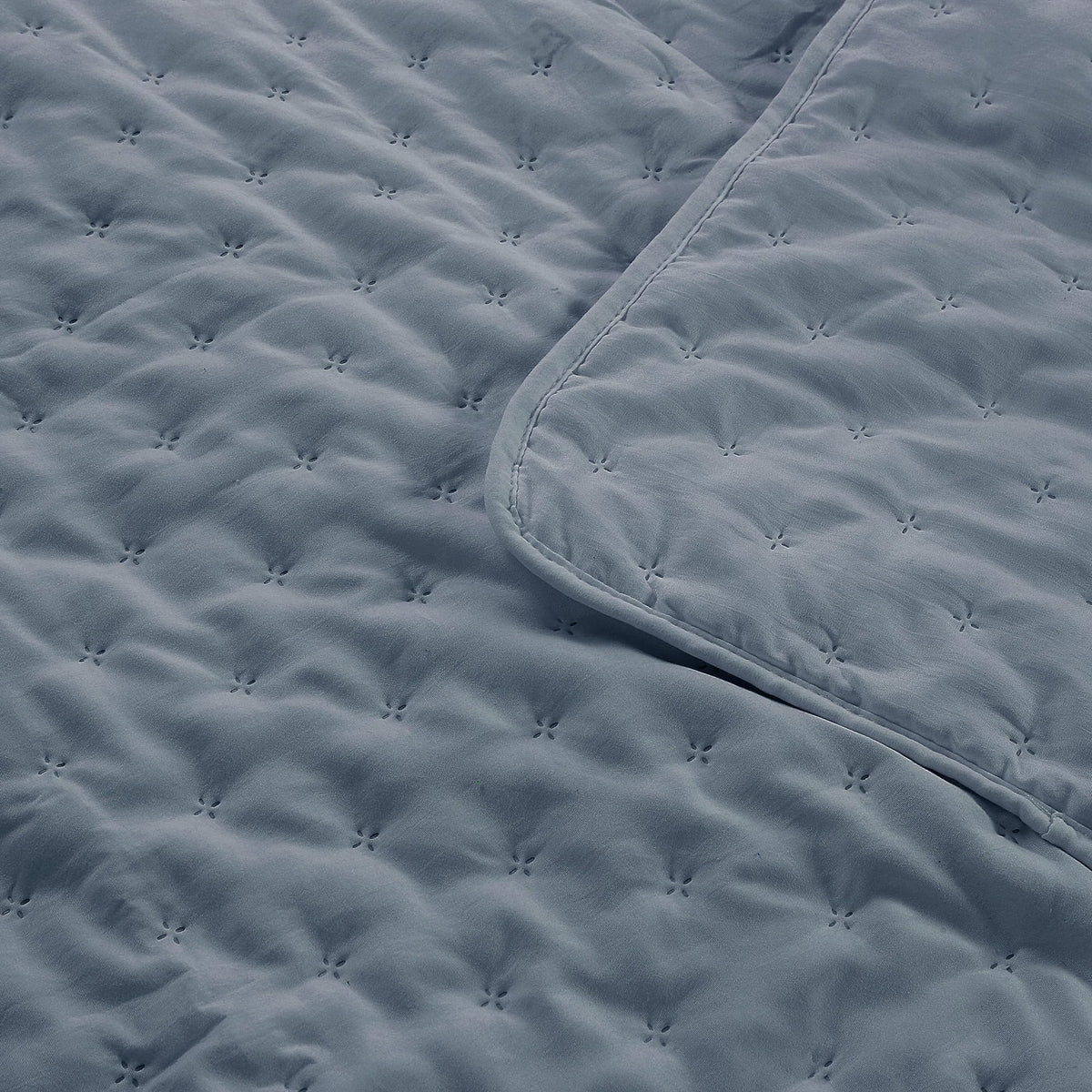 ROARINGWILD Dusty Blue Twin Size Quilt Bedding Set, Lightweight Soft Bedspread, Farmhouse Rustic Country Coverlet, Thin Cloud Comforter for Spring Summer, 1 Pillow Sham, 68x90 inches