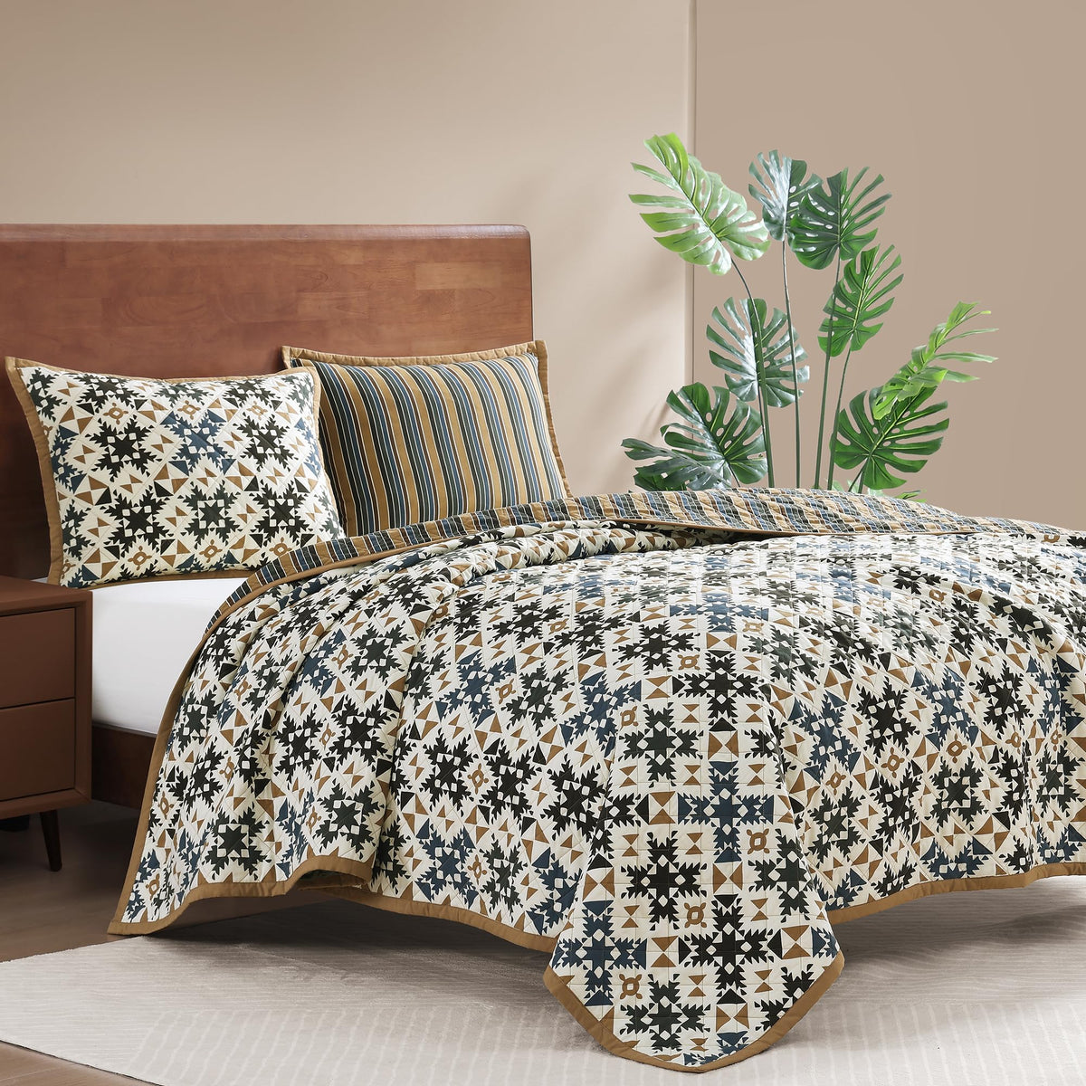 Indigo Hill by HiEnd Accents Mosaic Western Bedding 3 Piece King Quilt Set, Hourglass Pattern Southwest Cabin Rustic Bedding, Reversible Geometric Print Boho Patchwork Quilt with Pillow Shams
