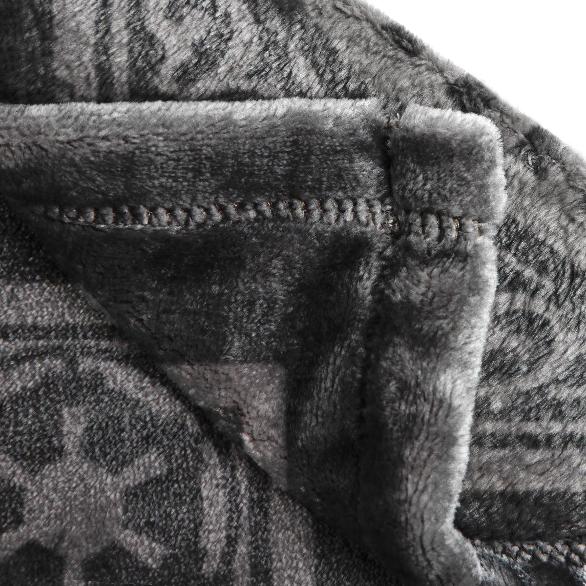 Jay Franco Kids Plush Throw Blanket – Soft & Comfy 50x70 Inches Throw for Couch or Bed – Cozy Home Décor for Living Room & Bedroom, Black - Star Wars