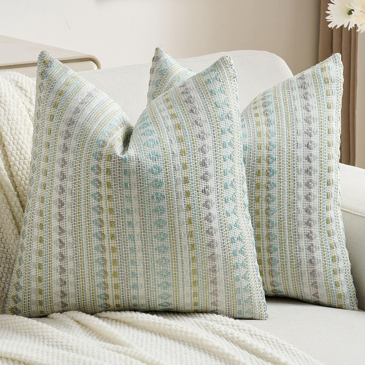 FUTEI Pack of 2 Chenille Jacquard Throw Pillow Covers 18x18 Inch Soft Cozy Woven Embroidery Decorative Cushion Case Boho Farmhouse Accent for Couch Bed Living Room, Green Blue
