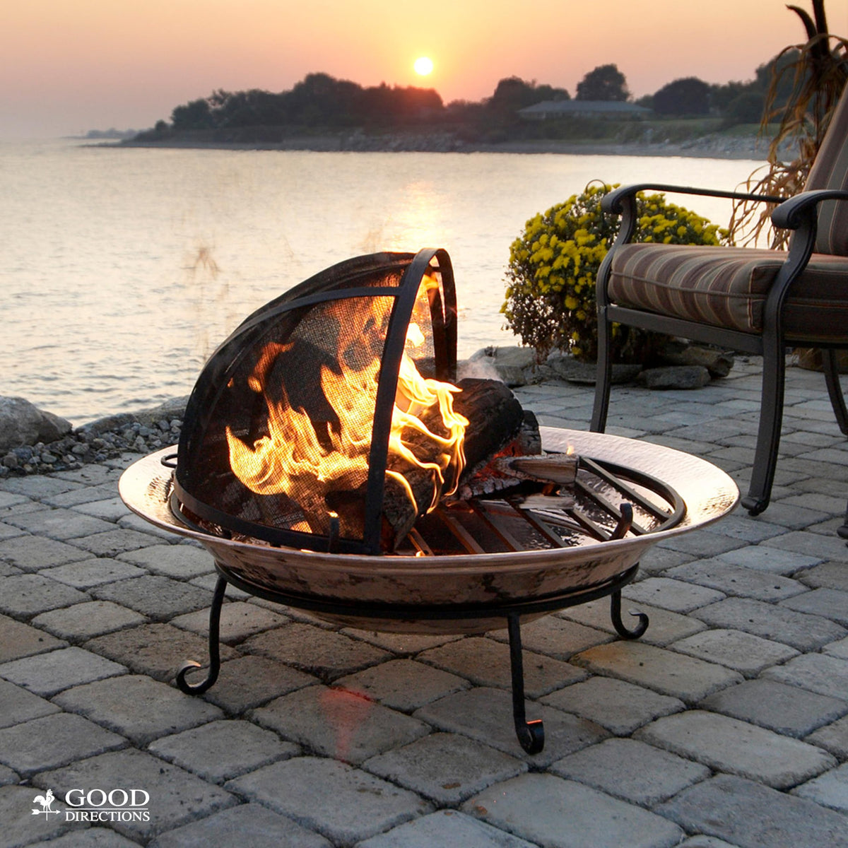 Good Directions Fire Pit Spark Screen Hinged for Easy Access (29 inch)