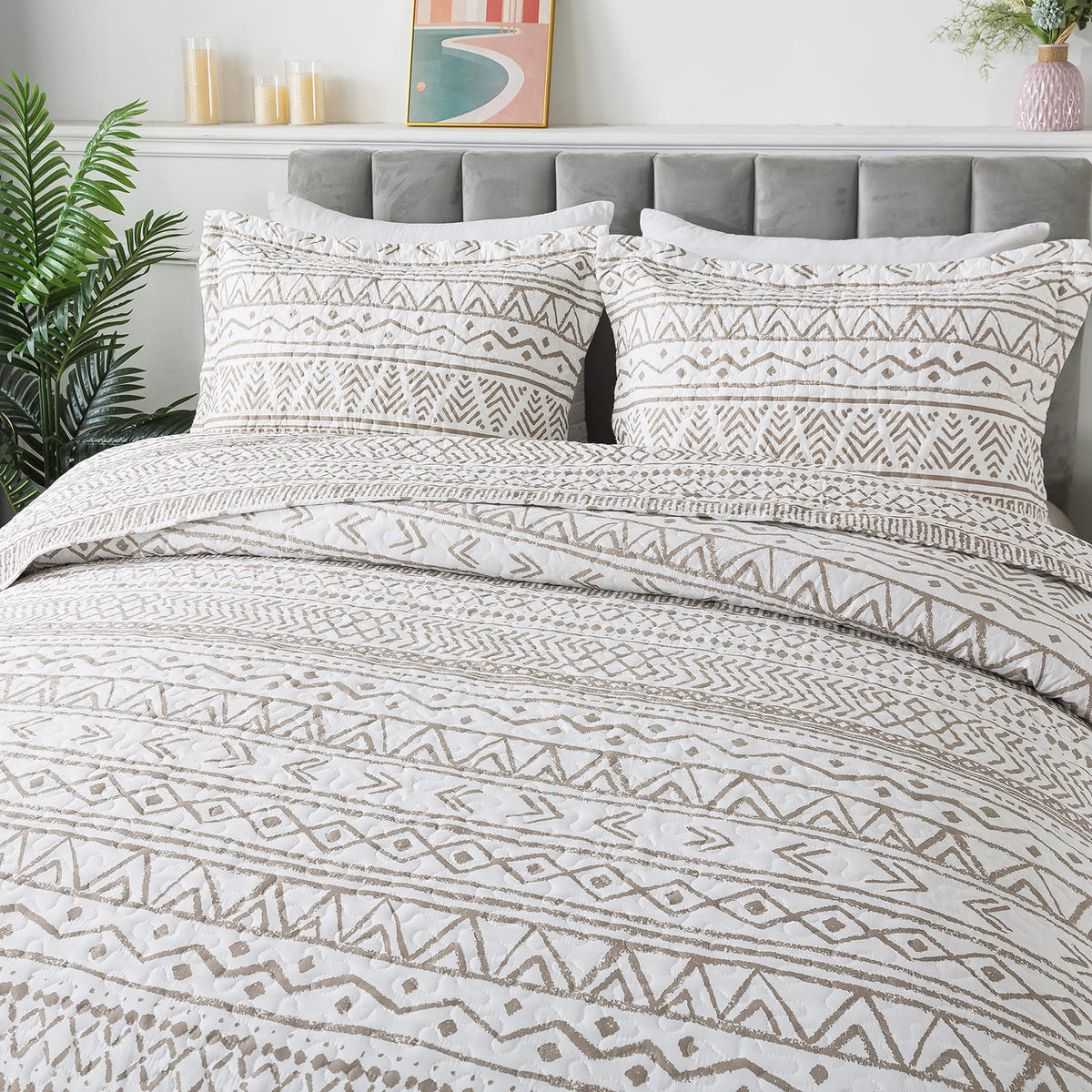 Travan 3-Piece King Quilt Set Striped Pattern Microfiber Soft Lightweight Bedding Set with Shams for All Season, Cream Strips, King Size
