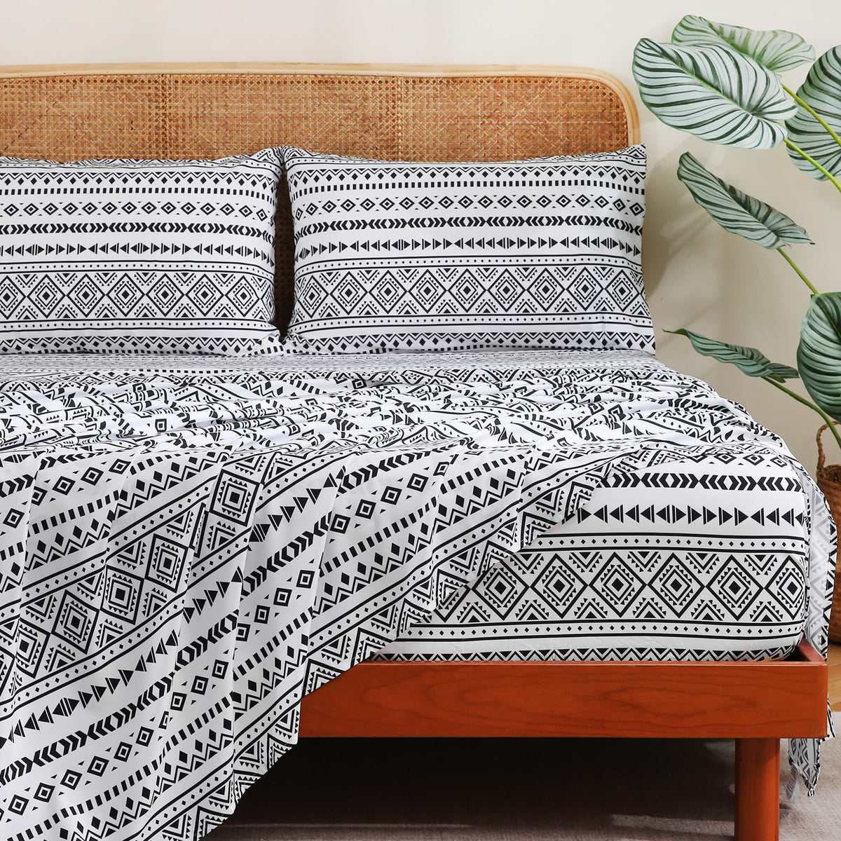 CozySmile King Size Sheet Set 4 Piece,Soft & Breathable Bedding Deep Pocket 16" Cooling Wrinkle Free Comforter Bed Set Western Sheets Geometric(King, Black White Geometric)