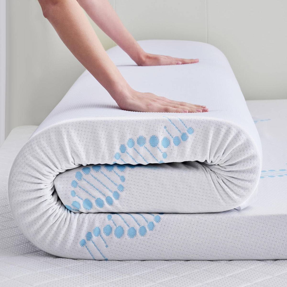 BDEUS 3 Inch Twin Memory Foam Mattress Topper with Collagen-Rich Cover, Soft Mattress Pad for Skin-Hydrating & Back Pain Relief, CertiPUR-US Certified