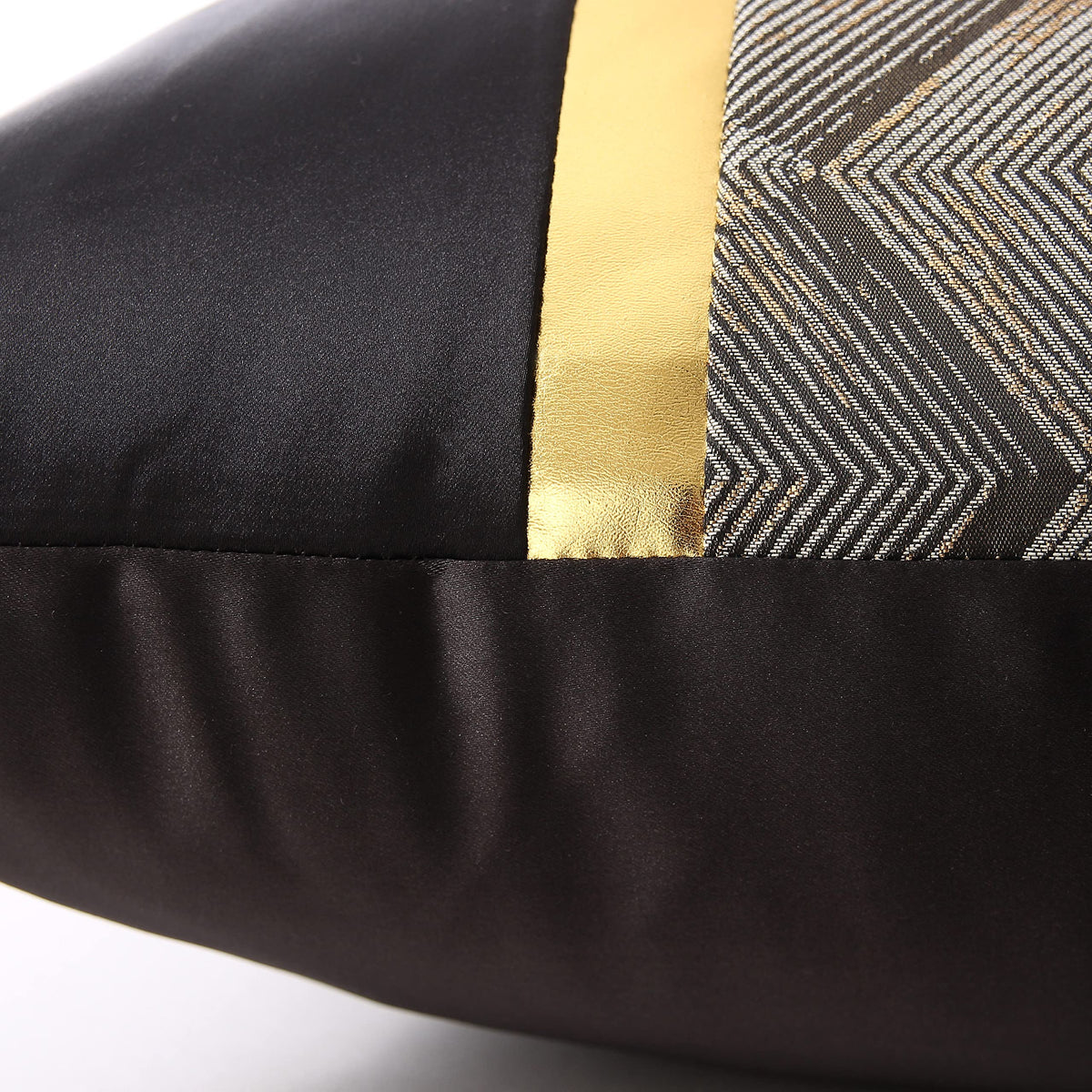 Gujiahone Throw Pillow Covers Set of 2 Black Gold Leather Striped Patchwork Jacquard Cushion Case Luxury Modern Square Decorative Cushion Covers for Sofa Couch Bed Home Decoration 20 x 20 Inch
