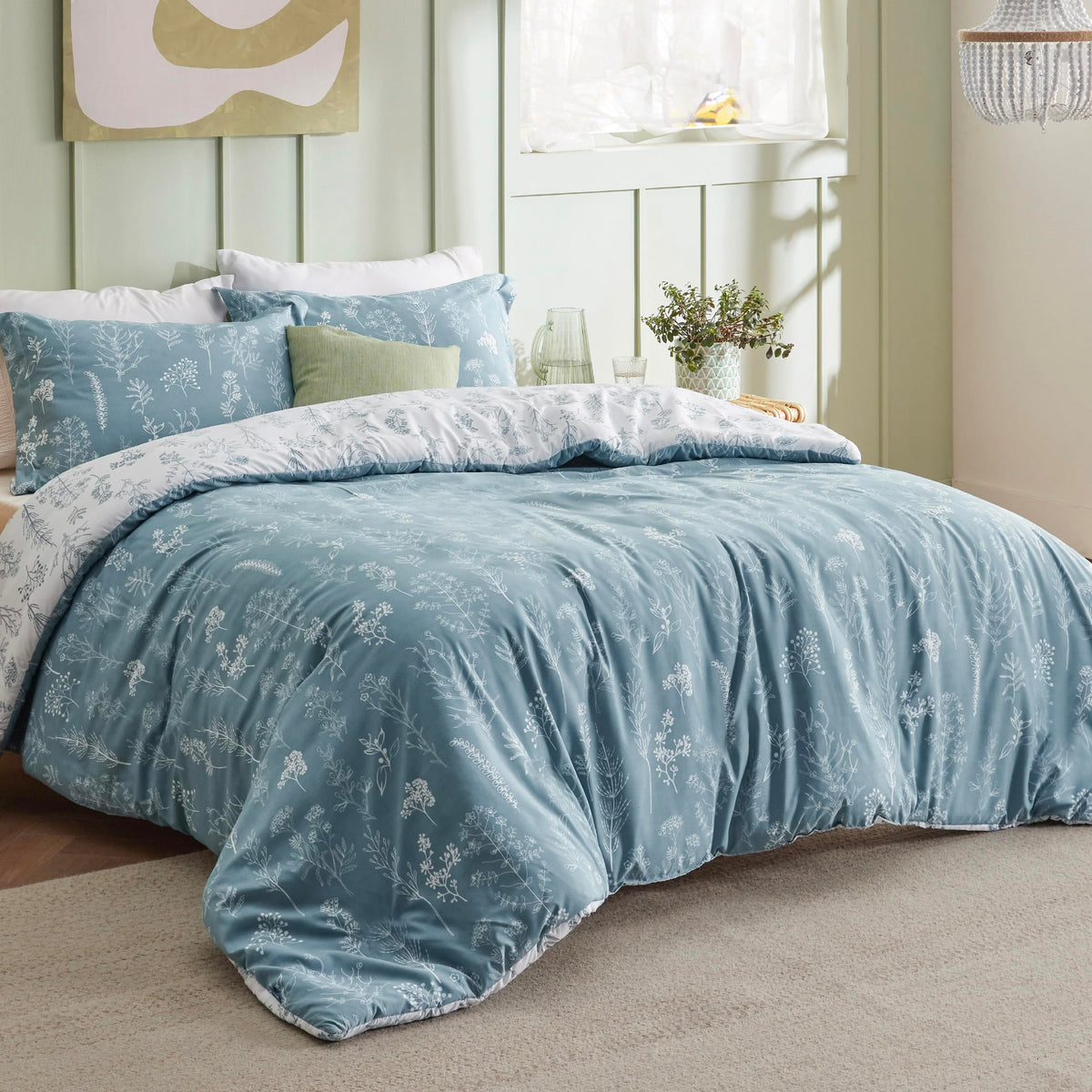Bedsure Duvet Cover King Size - Reversible Mineral Blue King Duvet Cover Set with Zipper Closure, 3 Pieces Floral Patterned Bedding Set with 8 Corner Ties and 2 Pillow Shams