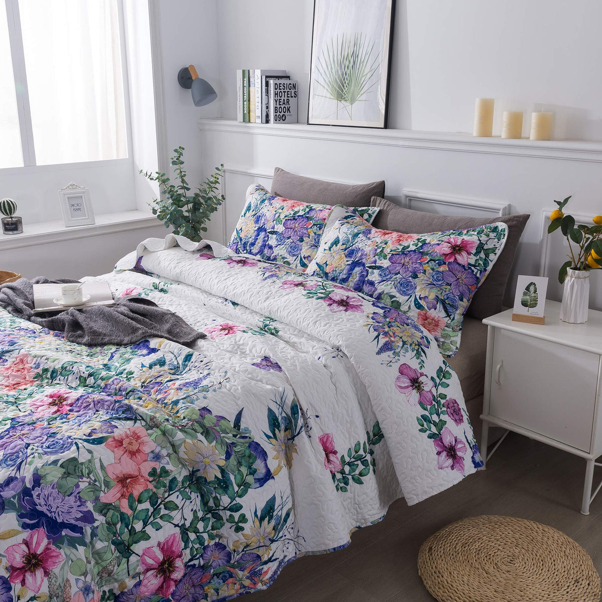 Travan King Quilt Set 3-Piece Bedspread Quilted Oversized Lightweight Microfiber Coverlet Set with Shams Violet Purple Floral Pattern Quilted Bedding Set for All Season, King