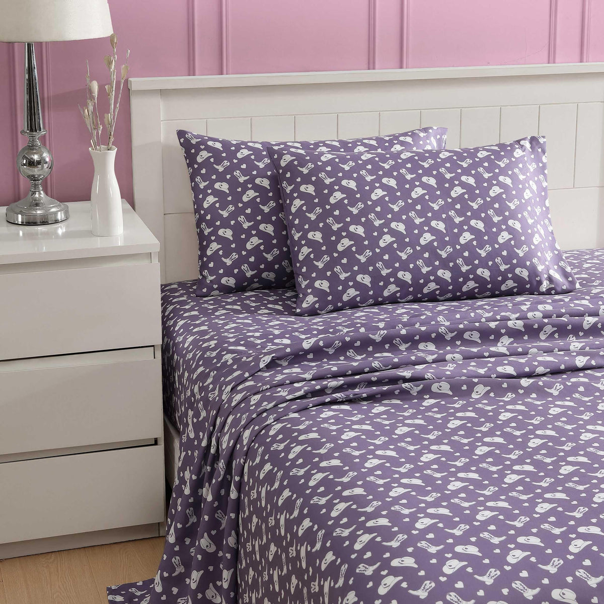 Betsey Johnson - Bed Sheets, 100% Silky Smooth Bedding with Matching Pillowcases, Stain & Wrinkle Resistant, Whimsical Inspired Home Essentials (Cowgirl Disco Purple, Queen)