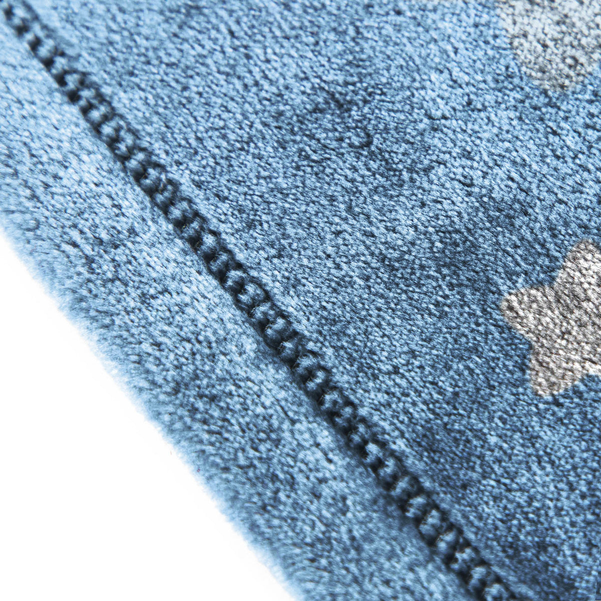 Jay Franco Kids Plush Throw Blanket – Soft & Cozy Fleece Throw for Bedroom & Couch Décor, Official Licensed Product, Blue - Bluey, 60x90 - Large Blanket