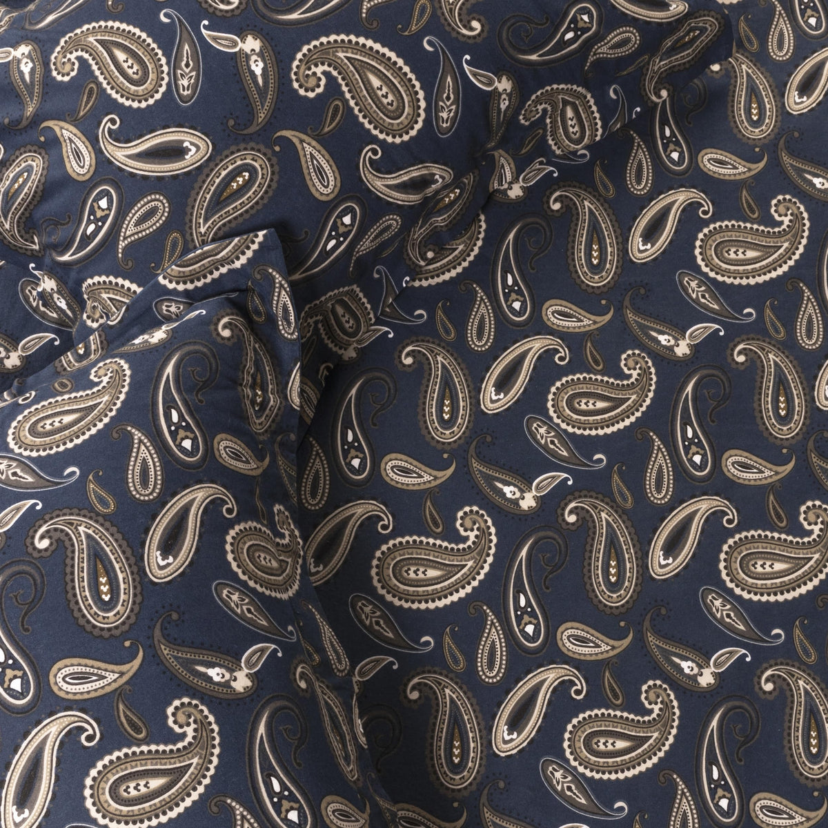 Superior Paisley Flannel Cotton Duvet Cover Set, Warm Fuzzy Comforter Cover, Cozy Soft Floral Bedding Essentials, Secure Button Closure, Includes 1 Duvet Cover, 2 Pillow Shams, Full/Queen, Navy Blue
