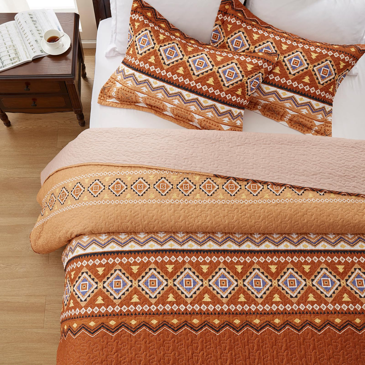 3 Pieces Quilt Set King Size Bedspread Burnt Orange/Rust Coverlet Lightweight Summer Comforter Microfiber Bohemian Bedding Set for All Season Oversized 98x106 Inch Bed Cover(1 Quilt, 2 Pillow Shams)